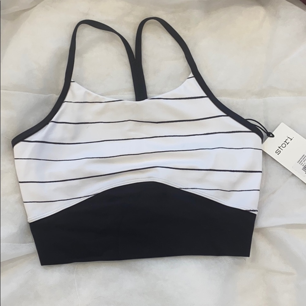 Stori Legend cropped shelf tank